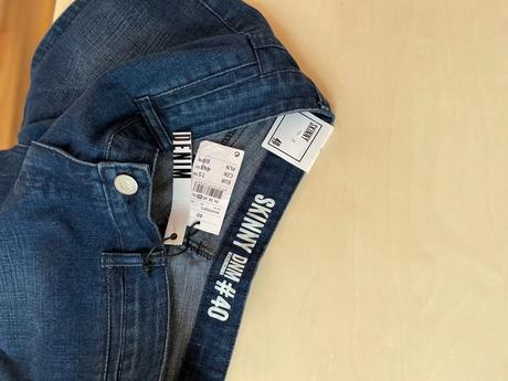 Nove džínové šortky, pc 450 kc, vel 40, gate, gate,l