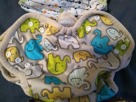 3x svrchní kalhotky na látkové plenky,