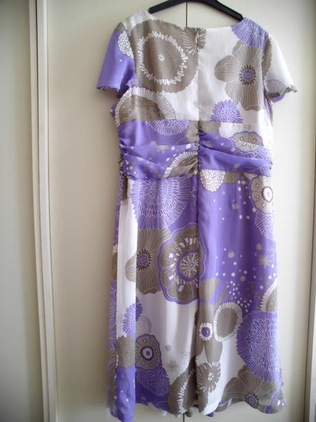 Fialovo-béžové šaty, l