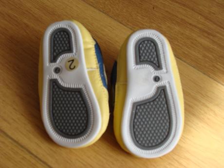 Capáčky, gmini,<17