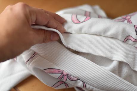 Mikina vel. 3 - 4 roky, f&f,104