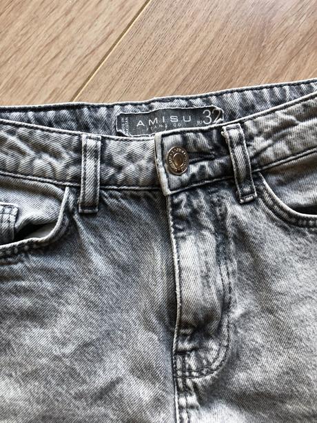 Kraťasy, velikost 32, amisu,32