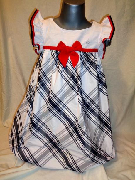 Luxusní balónové šaty, 128