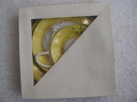 Etažér na cukroví,