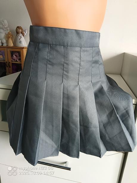 Sukně skládaná se šortky vel."134-140", 140