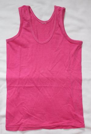 Op420. růžové tílko, 110