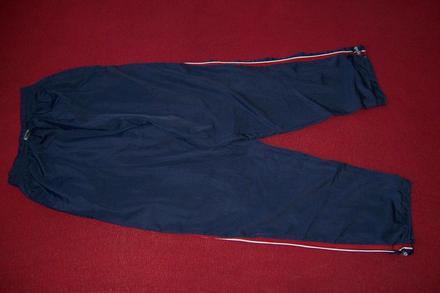 Šusťákové kalhoty, 152