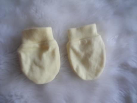 Kojenecké rukavice, 56