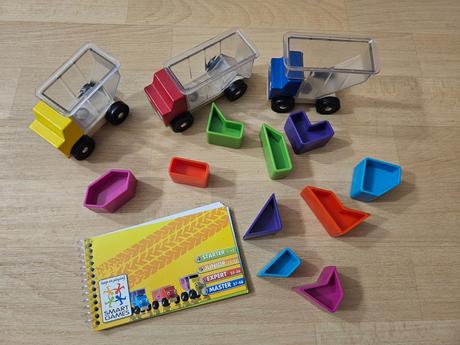 Logická hra autíčka smartgames,