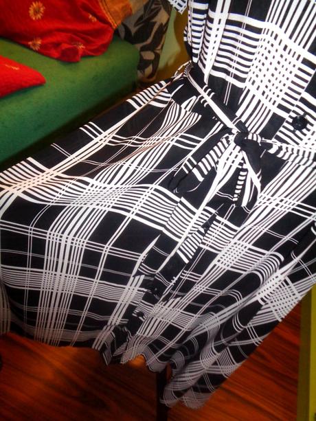 Luxusní černobílé splývavé maxi šaty uk 20, papaya,48