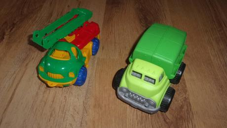 Dvě auta pro nejmenší,