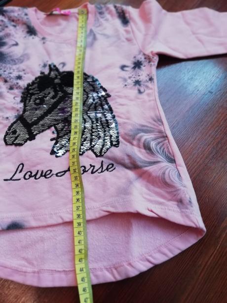 Krásná mikinka,nátělník parádní málo nošen cca 5-6, 104