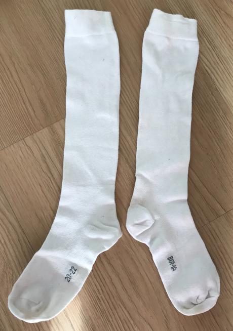 Bílé podkolenky, 30