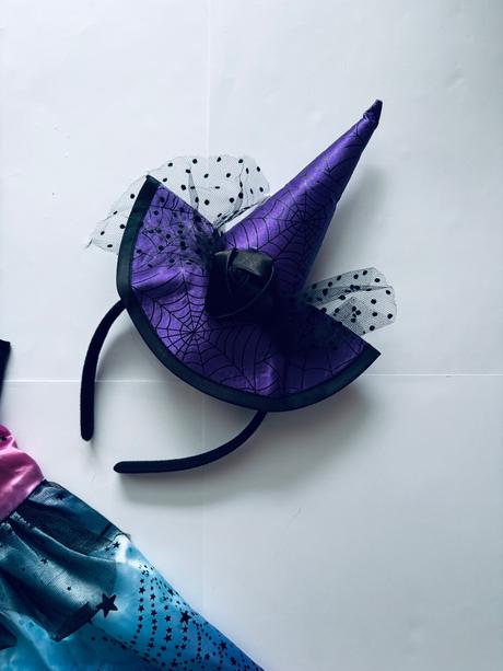 An22/ kostým čarodějky- v.3-4 roky, 