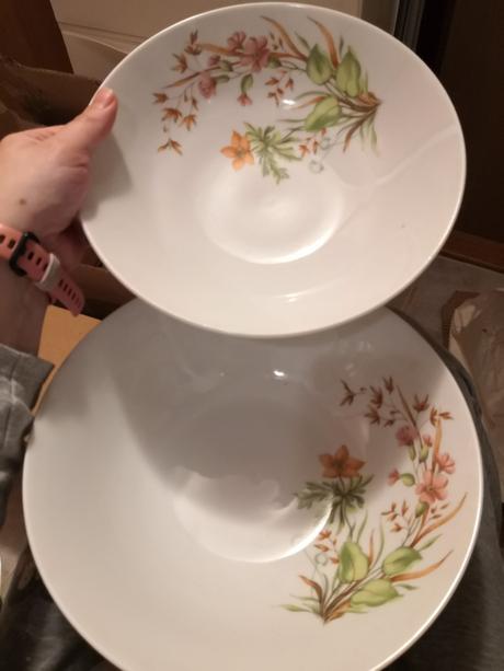 Jídelní sada nádobí, 