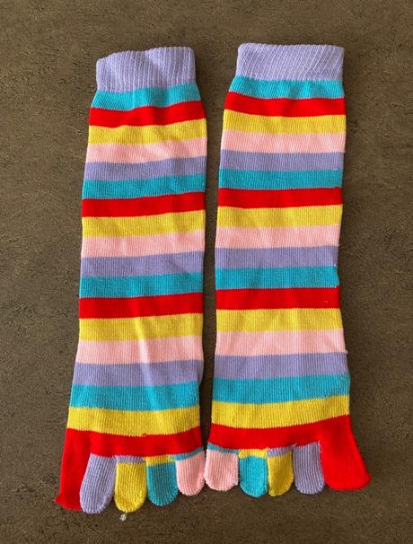 Nové dětské prstové ponožky, 