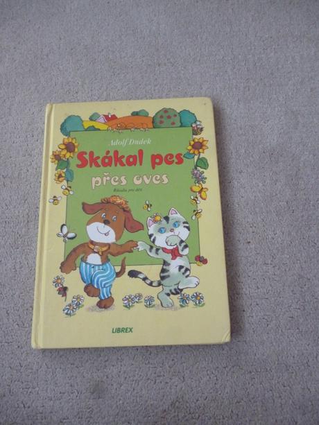 Skákal pes přes oves. říkadla pro děti, 