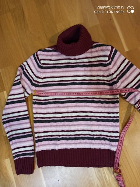 Pruhovaný svetr, 164