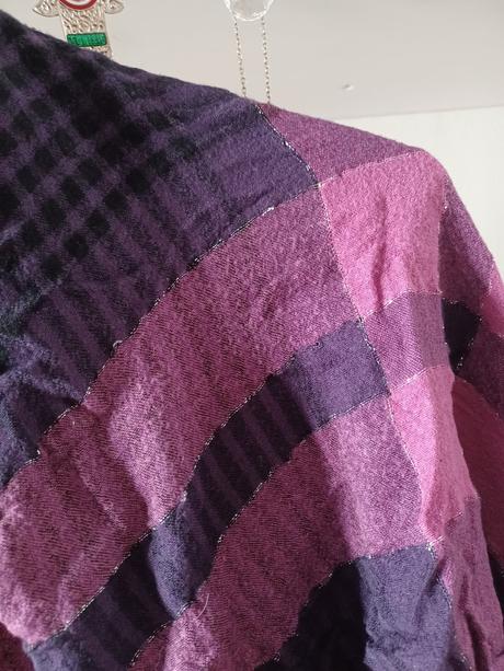 Károvaný šátek, 158