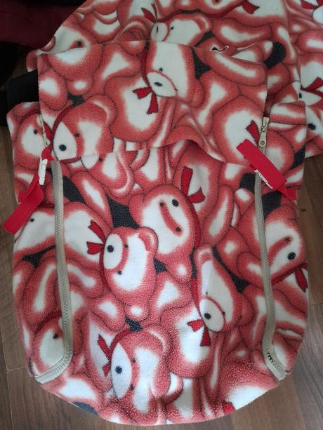 Fusak červený medvídkový s vadou, 