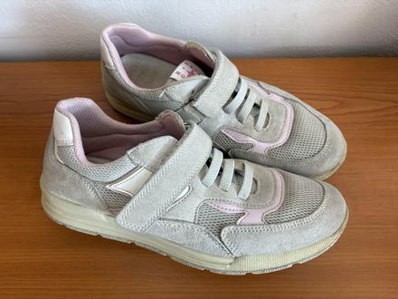 Tenisky vel. 39, baťa,39