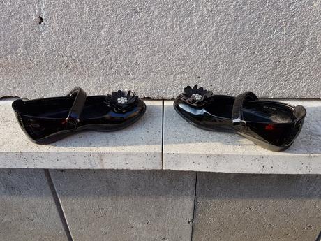 I48 dívčí lakované balerínky vel. 26, cupcake,26