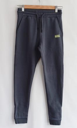 Tepláky vel. 11 - 12 let, 152