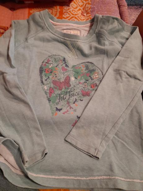 Triko dlouhý rukáv zelené se srdcem, 164