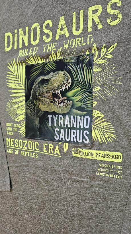 Nové chlapecké triko dl.ruk. 10 - 12 let měnícím o, 146