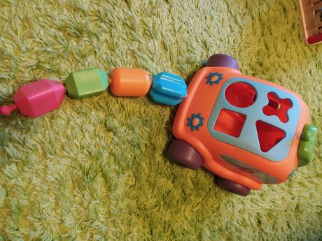 Vkládačka pro nejmensi - auto s telefonem,