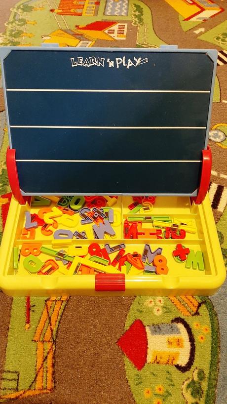 Magnetická tabulka,