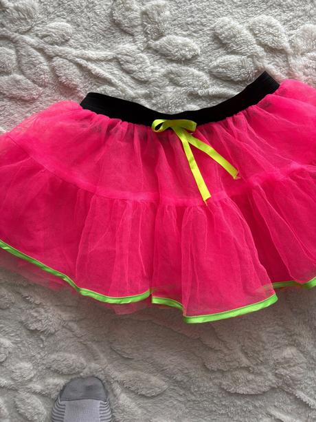 An26/ sukně tylová - v.cca 6/8 let, 122