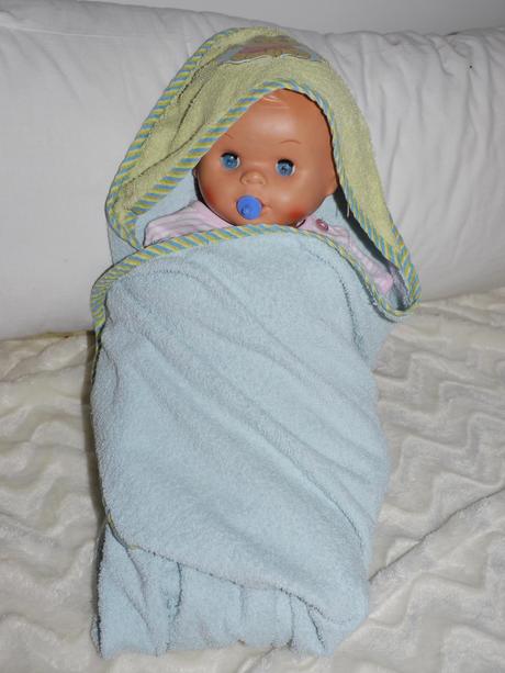 Rucnik s kapuckou a medvidkem pu, 