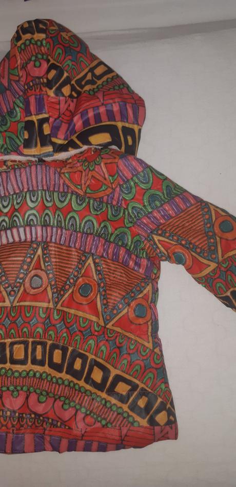 Zimní bunda zn.desiqual vel. 128, desigual,128