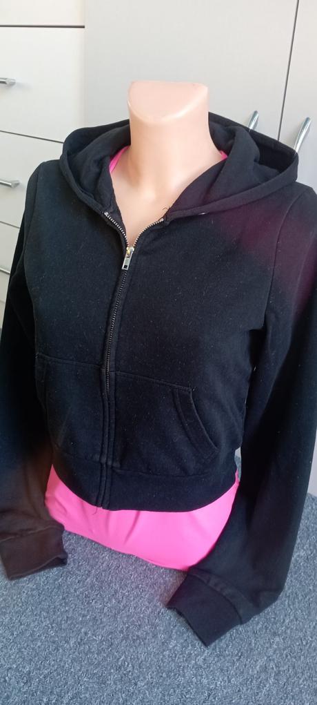 Mikina crop-top zn."fb sister" vel."xs" i větší, xs