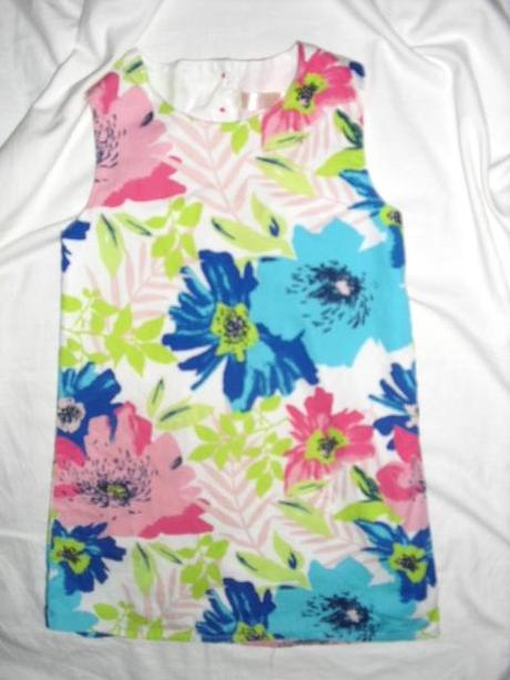 Luxusní květované šaty - super řešená záda, girl2girl,110