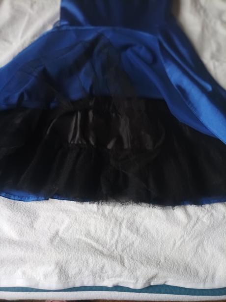 Modré sváteční šatičky, 140