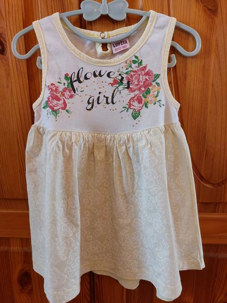 Krásné šatičky, 80