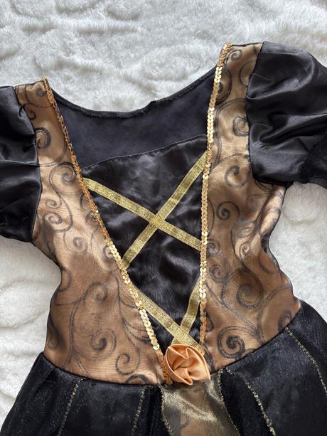 An26/ kostým čarodějka - v.cca 8/10 let, 