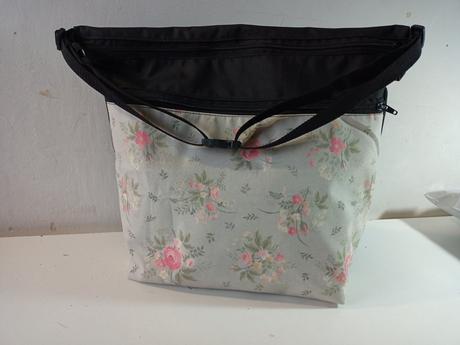 Tašky na kočárek skladem, 