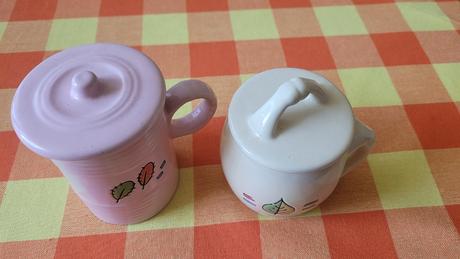 Hrnky se sítkem na louhování, 