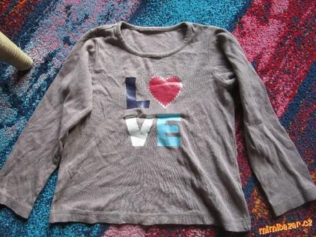 Hnědé triko s nápisem ,tesco, tesco,86