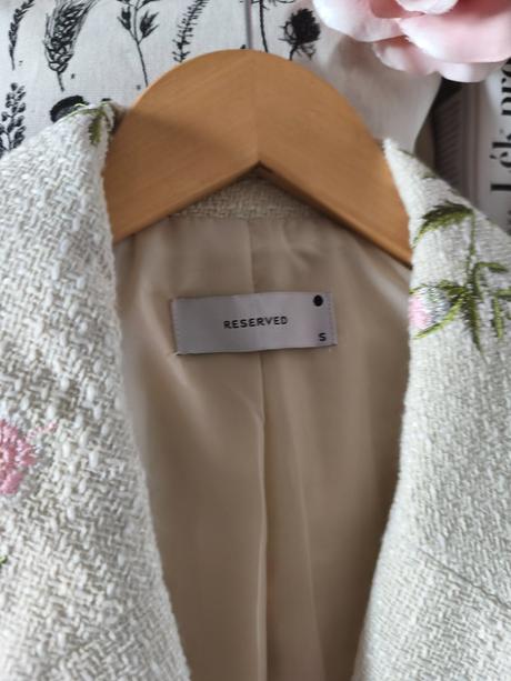 Krémové sáčko s kytičkami s/m, reserved,s