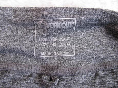 Elastické sportovní 3/4 legíny, 40