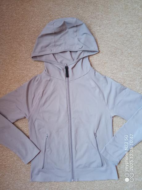 Mikina zn."think fit" vel.'40/42", 40