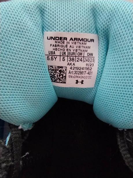 Boty, under armour,38