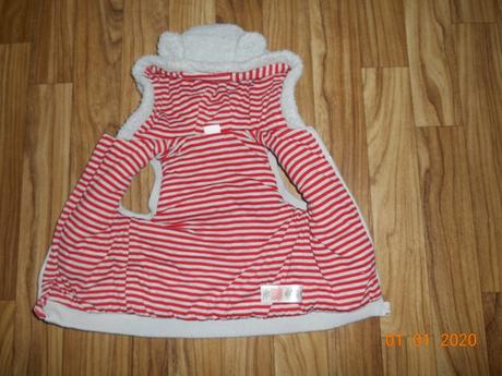 Chlupatá vestička/ vesta, f&f,80