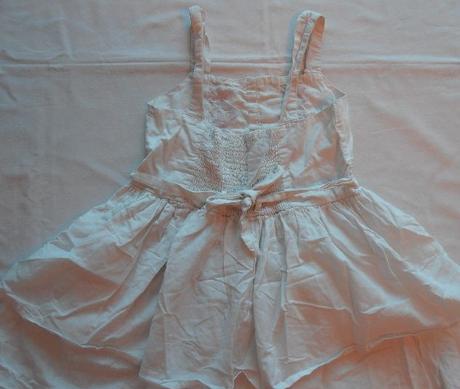 K246. mini šaty/tunika s výšivkou+spodnička 4-5let, 110