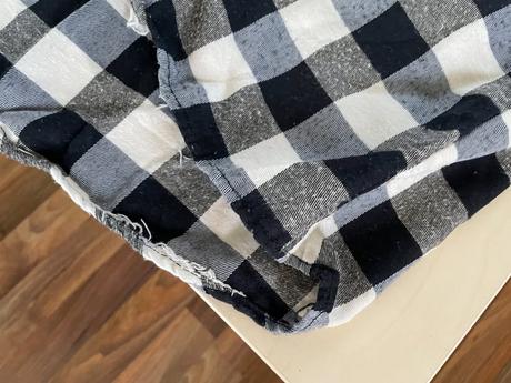 Dlouhá káro košile, vel xl ale spíše l a volně i m, xl