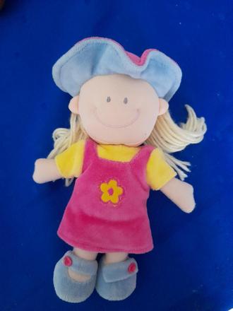 Malá plyšová panenk s vlásky, 